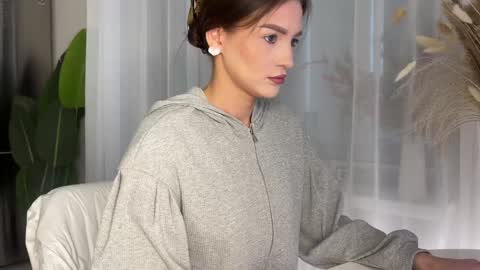 Snapshot of xxx_leila chatting on 03/31/26, 09:10 xxx_leila online show from 03/31/26, 09:10