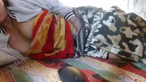 Snapshot of xxx_morena chatting on 12/10/24, 02:17   LILI  online show from 12/10/24, 02:17