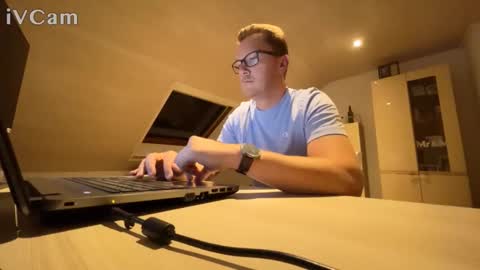 Snapshot of xxx_mystery1989_xxx chatting on 09/12/25, 06:52 Alex online show from 09/12/25, 06:52