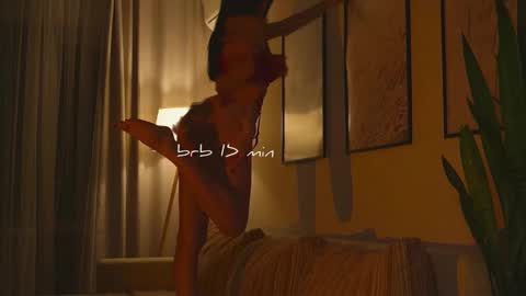 Snapshot of xxx_sunset chatting on 01/06/26, 01:59 Molly online show from 01/06/26, 01:59