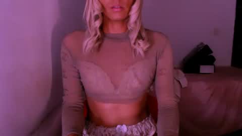 Snapshot of xxxanonymousloverxxx chatting on 03/21/26, 03:55 Chiara online show from 03/21/26, 03:55
