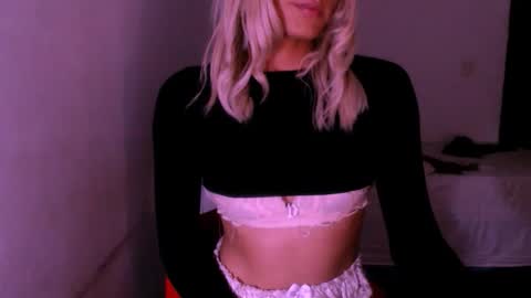 Snapshot of xxxanonymousloverxxx chatting on 04/09/26, 04:45 Chiara online show from 04/09/26, 04:45