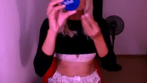 Snapshot of xxxanonymousloverxxx chatting on 04/27/26, 01:47 Chiara online show from 04/27/26, 01:47