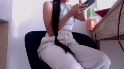 Lola online show from 03/04/25, 05:03