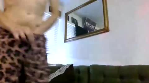 Snapshot of xxxboy23xo chatting on 09/21/25, 06:20 xxxboy23xo online show from 09/21/25, 06:20