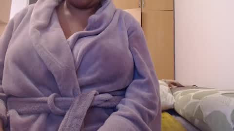 Ayanda online show from 02/15/25, 03:06