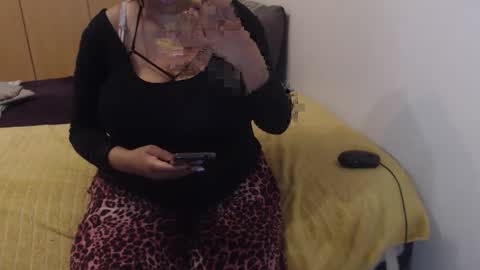 Ayanda online show from 09/27/25, 04:56