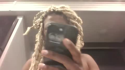 Snapshot of xxxdanidoomsdayxxx chatting on 02/20/26, 06:37 Danielle online show from 02/20/26, 06:37