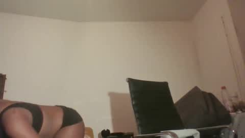 Snapshot of xxxdanidoomsdayxxx chatting on 04/07/26, 06:19 Danielle online show from 04/07/26, 06:19