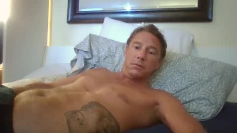 Snapshot of xxxelentdick chatting on 01/07/25, 08:52 deeeeznutz online show from 01/07/25, 08:52
