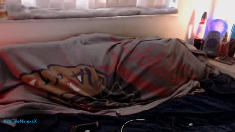 Snapshot of xxxfiveninexxx chatting on 12/20/24, 05:29 XxxFiveNinexxX online show from 12/20/24, 05:29