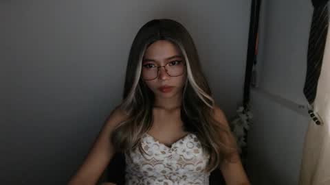 Snapshot of xxxforyouonlyxxx chatting on 01/27/25, 06:09 inday pinay online show from 01/27/25, 06:09