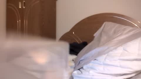 Snapshot of xxxfredmtlxxx chatting on 11/04/25, 05:28 xxfredmtl18xx online show from 11/04/25, 05:28