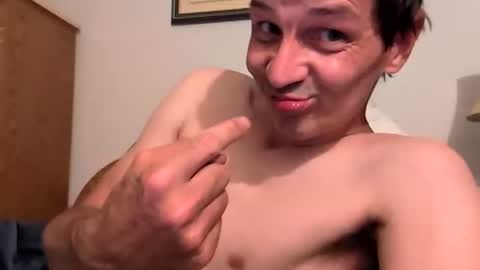 Snapshot of xxxfredmtlxxx chatting on 07/11/26, 01:58 xxfredmtl18xx online show from 07/11/26, 01:58