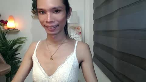 Your Princess Yums online show from 11/13/25, 02:43