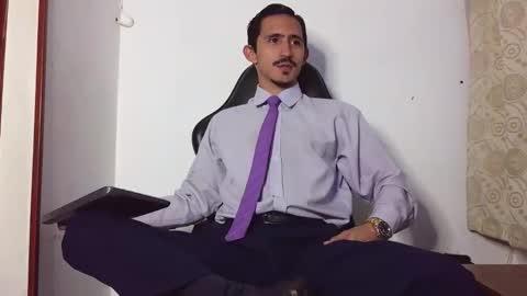 Snapshot of xxxhome_alonexxx chatting on 02/05/26, 07:29 Kev online show from 02/05/26, 07:29