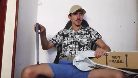 Snapshot of xxxhome_alonexxx chatting on 02/16/26, 09:44 Kev online show from 02/16/26, 09:44