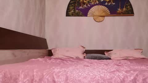 isa and gonzo online show from 10/18/25, 04:15