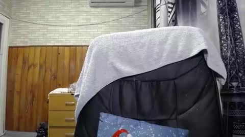 Snapshot of xxxnewlywedsxxx chatting on 01/14/26, 08:47 Lana online show from 01/14/26, 08:47
