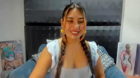 Snapshot of xxxsarita_cute chatting on 04/28/26, 02:27 Sara online show from 04/28/26, 02:27