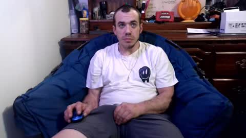 Snapshot of xxxscubastevexx chatting on 02/09/25, 06:11 ScubaSteve online show from 02/09/25, 06:11
