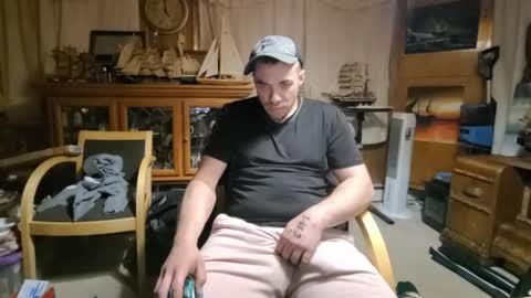 Snapshot of xxxscubastevexx chatting on 04/18/26, 04:27 ScubaSteve online show from 04/18/26, 04:27