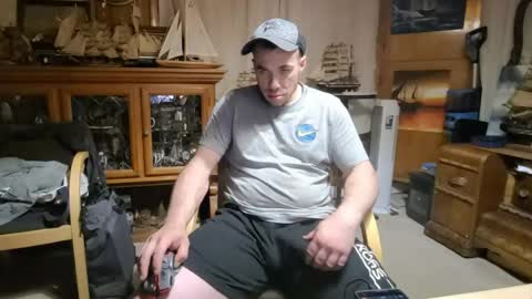 Snapshot of xxxscubastevexx chatting on 04/20/26, 06:05 ScubaSteve online show from 04/20/26, 06:05