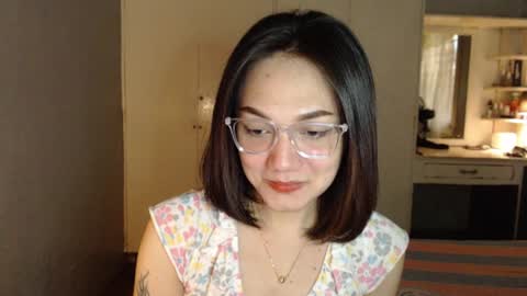 Melissa online show from 10/13/25, 04:56