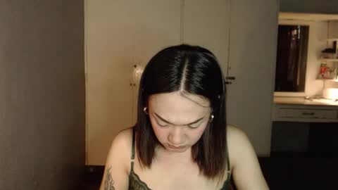 Melissa online show from 11/23/25, 01:05