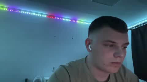 Leo online show from 04/21/26, 07:39