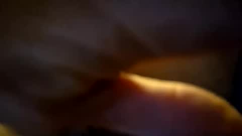 Snapshot of xxxtruelovexxx chatting on 12/17/25, 08:48 Bella-Luna online show from 12/17/25, 08:48