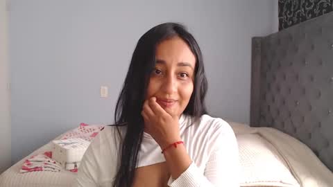 Lunhaa   online show from 09/26/25, 02:32