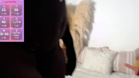 Snapshot of xyomarawild chatting on 10/13/25, 09:59 xyomarawild online show from 10/13/25, 09:59