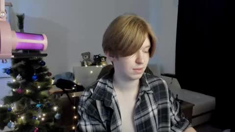 Snapshot of y0ursteve chatting on 01/17/26, 09:03 y0ursteve online show from 01/17/26, 09:03