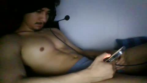 Snapshot of y640 chatting on 05/23/26, 07:13 y640 online show from 05/23/26, 07:13