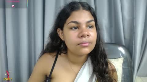 yazhini online show from 06/09/26, 11:44