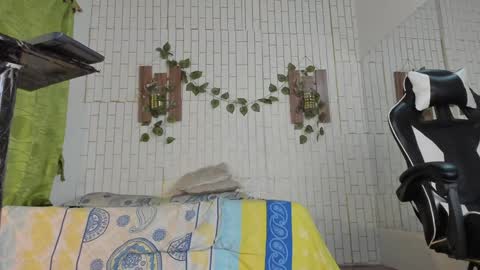 yacksson_lawrence online show from 01/12/25, 01:53