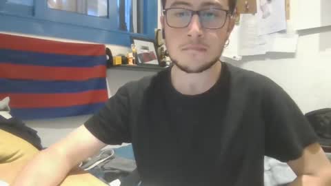 Snapshot of yakajoe97 chatting on 12/04/24, 04:05 yakajoe97 online show from 12/04/24, 04:05