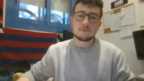 Snapshot of yakajoe97 chatting on 02/03/25, 08:57 yakajoe97 online show from 02/03/25, 08:57