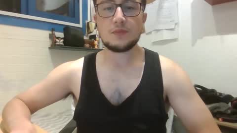 Snapshot of yakajoe97 chatting on 09/24/25, 08:12 yakajoe97 online show from 09/24/25, 08:12