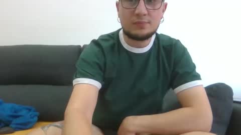 Snapshot of yakajoe97 chatting on 11/17/25, 10:54 yakajoe97 online show from 11/17/25, 10:54