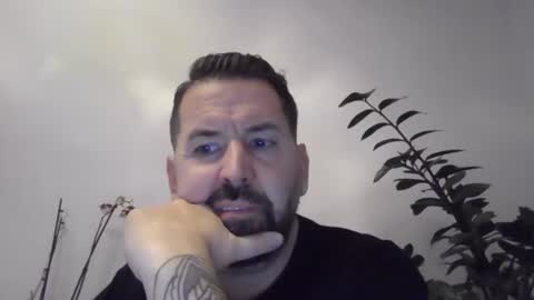 Snapshot of yakijoe chatting on 10/27/25, 10:14 yakijoe online show from 10/27/25, 10:14