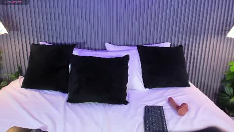 Yalezka online show from 03/11/26, 05:35