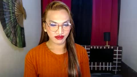 lorien gosper online show from 12/02/24, 12:07