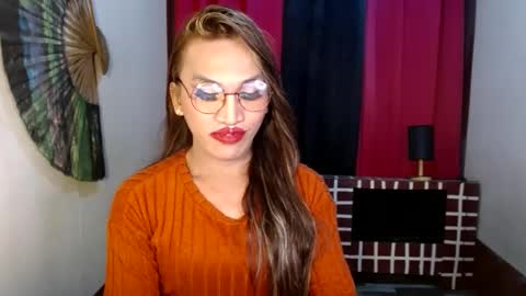 lorien gosper online show from 12/03/24, 10:39