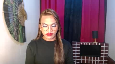 lorien gosper online show from 12/10/24, 03:22