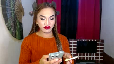 lorien gosper online show from 12/26/24, 10:16