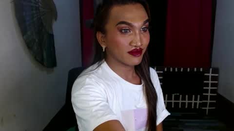 lorien gosper online show from 01/20/25, 12:18