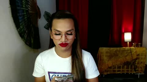 lorien gosper online show from 02/14/25, 03:26