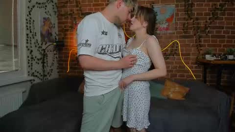 Mia and Andry  online show from 09/19/25, 02:51